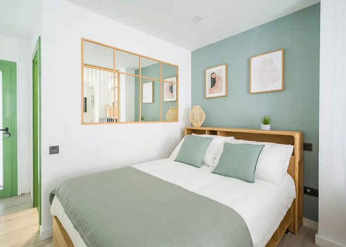 Vertical Oasis Loft,en El Corazon De Triana Gb1a Διαμέρισμα *